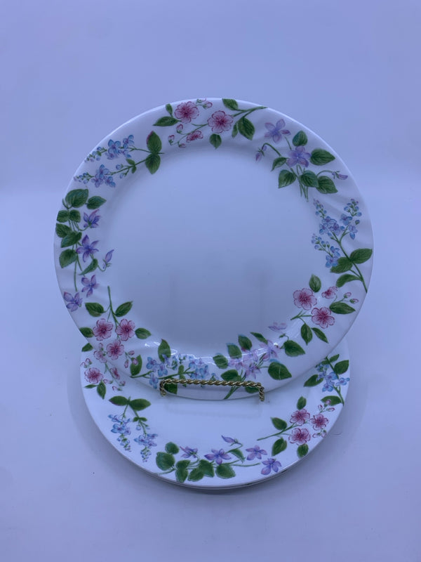 4 CORELLE DINNER PLATES W/ PINK,BLUE,PURPLE FLOWERS.