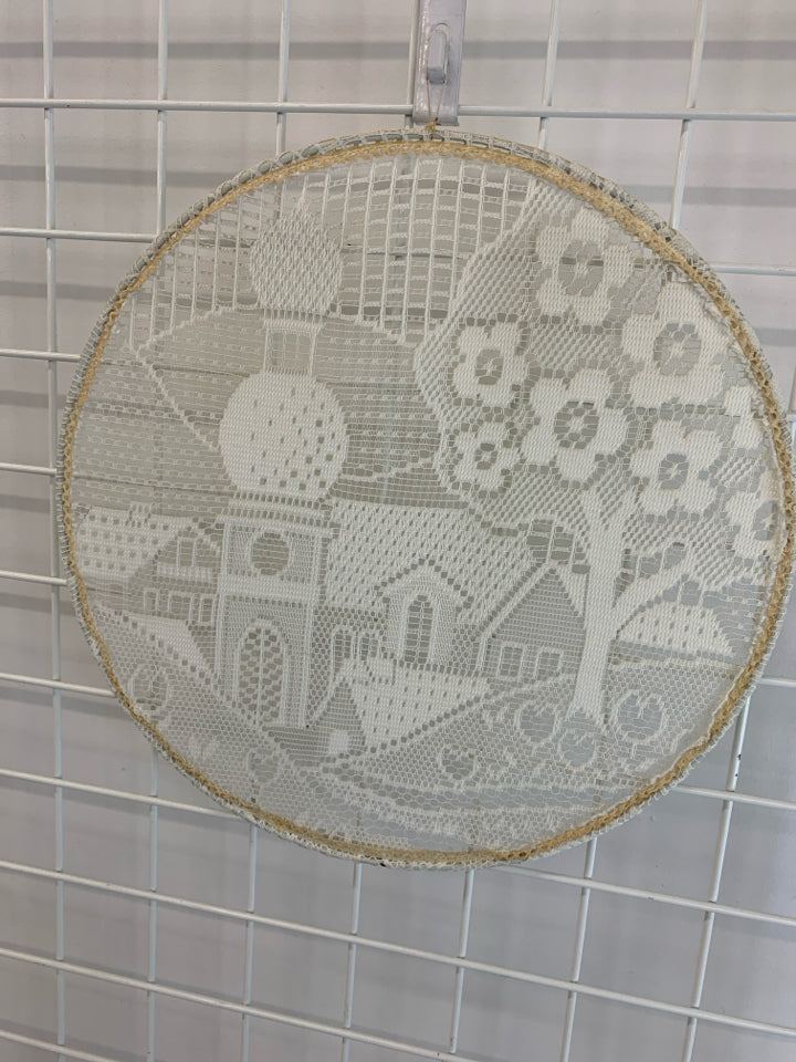 VTG-STYLE LACE DOILY LANDSCAPE.