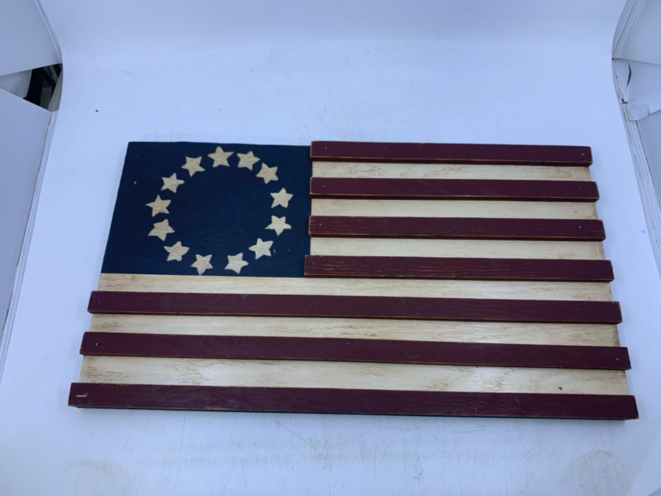 AMERICAN FLAG WOOD WALL ART W/ EMBOSSED LINES.