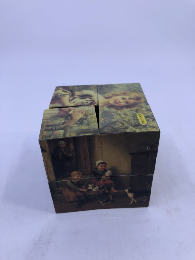 VTG CATS PHOTO CUBE.