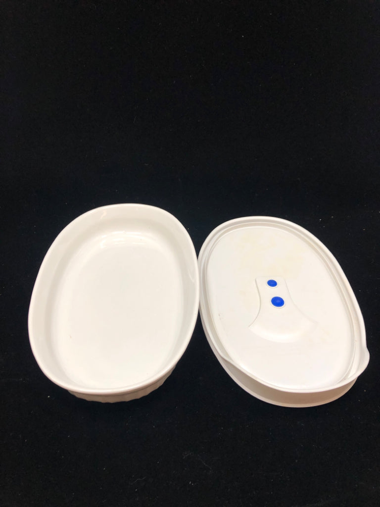 STONEWARE CASSEROLE W/ LID.