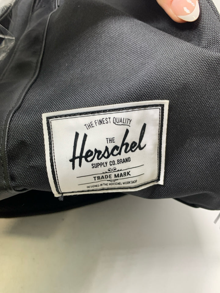 Herschel Novel Duffle Bag - New With Tags Size