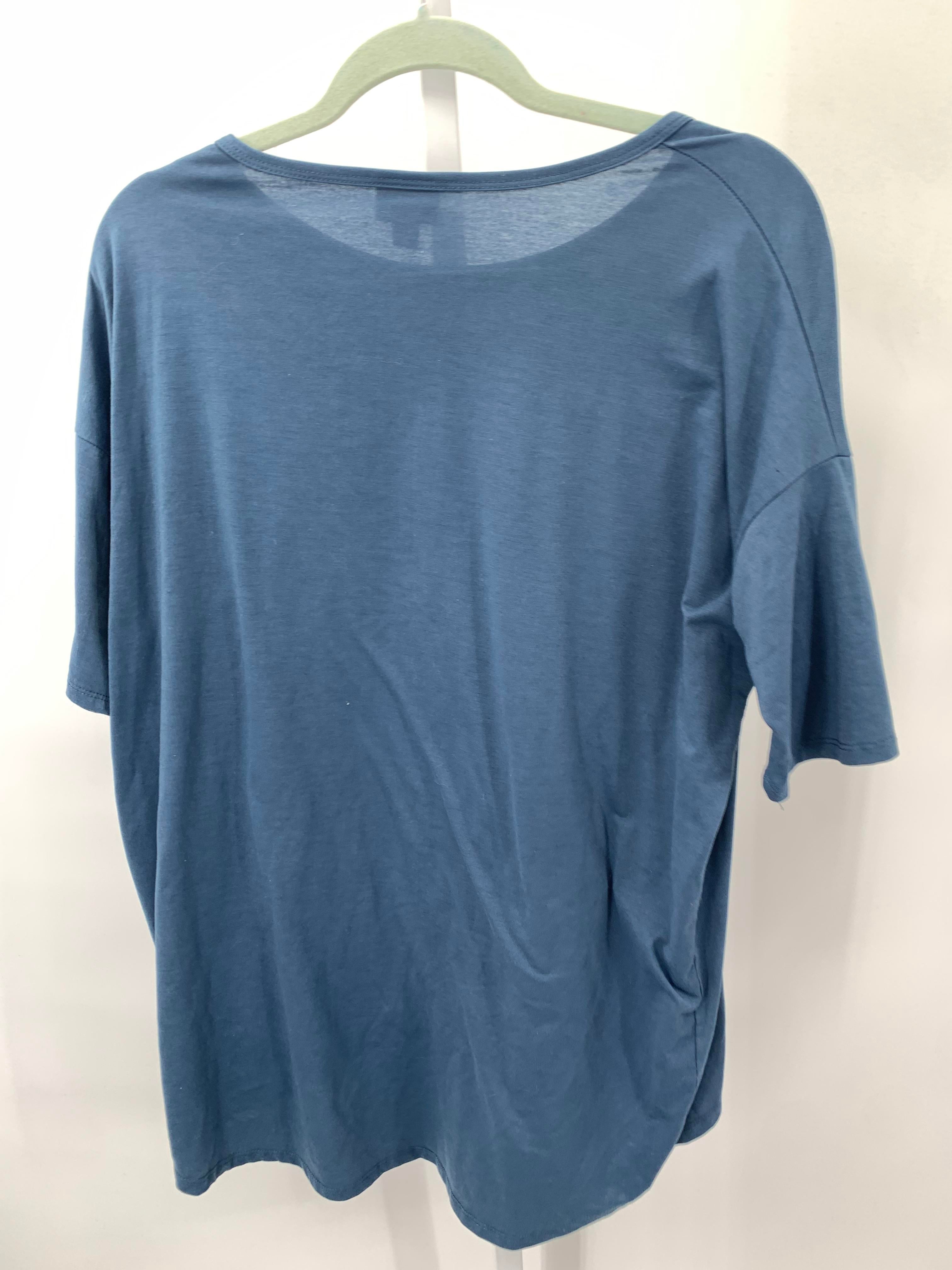 Lularoe Size Small Misses Short Sleeve Shirt
