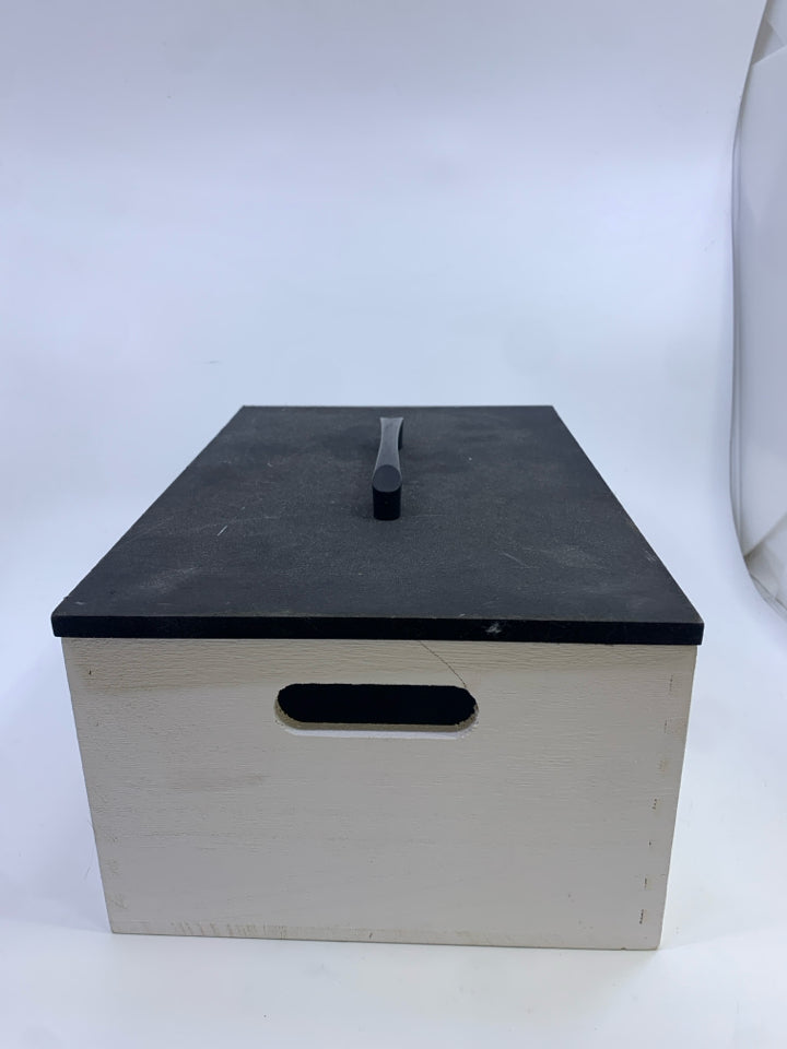 WHITE AND BLACK DISTRESSED LAUNDRY BOX/W LID.