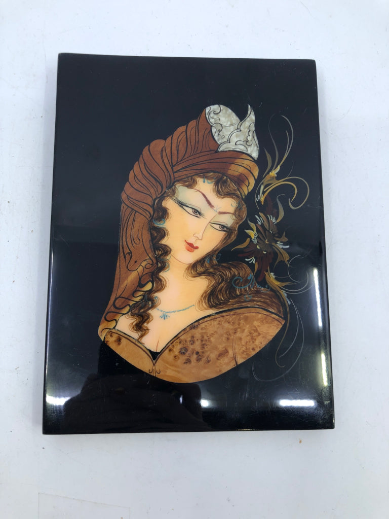 GLOSSY BACKGROUND W/ PAINTED WOMAN WALL ART.