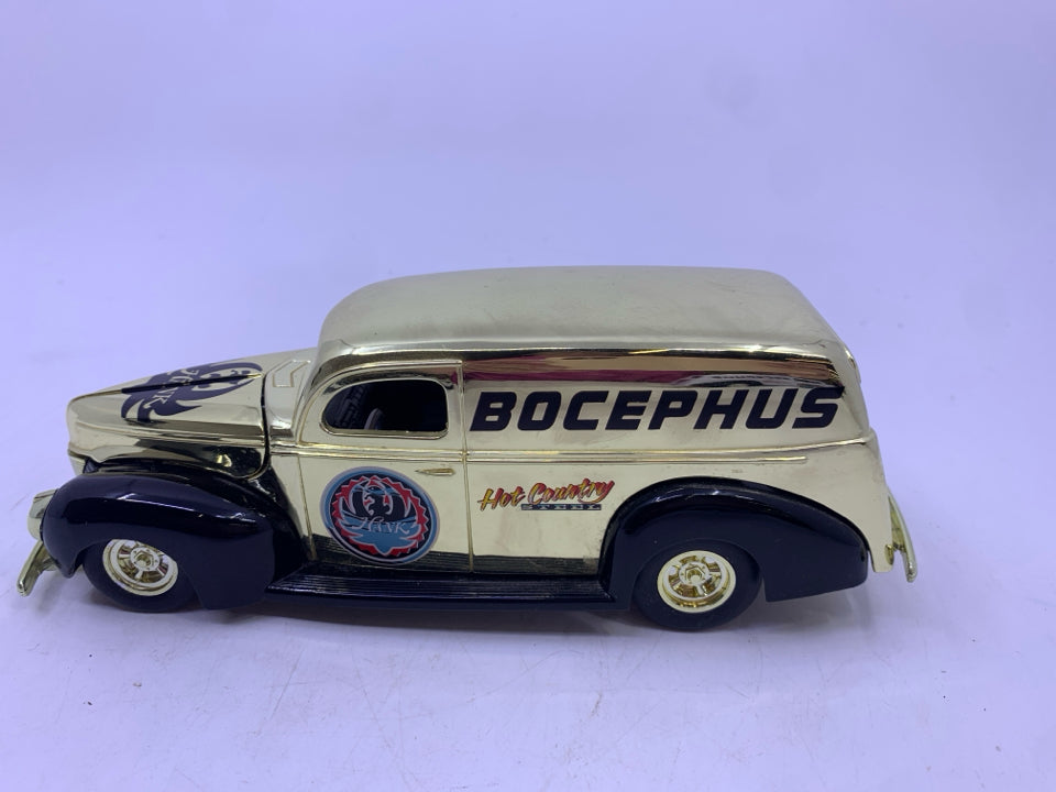 GOLD BOCEPHUS VTG CAR.
