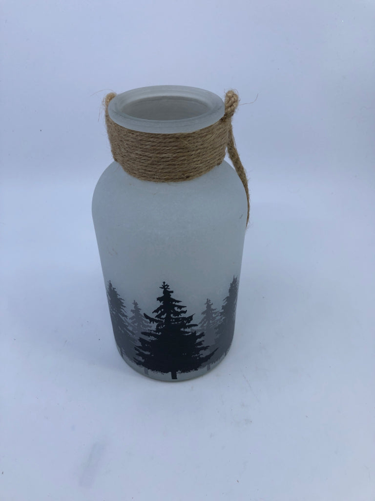 TREE FROSTED LANTERN W ROPE HANDLE.