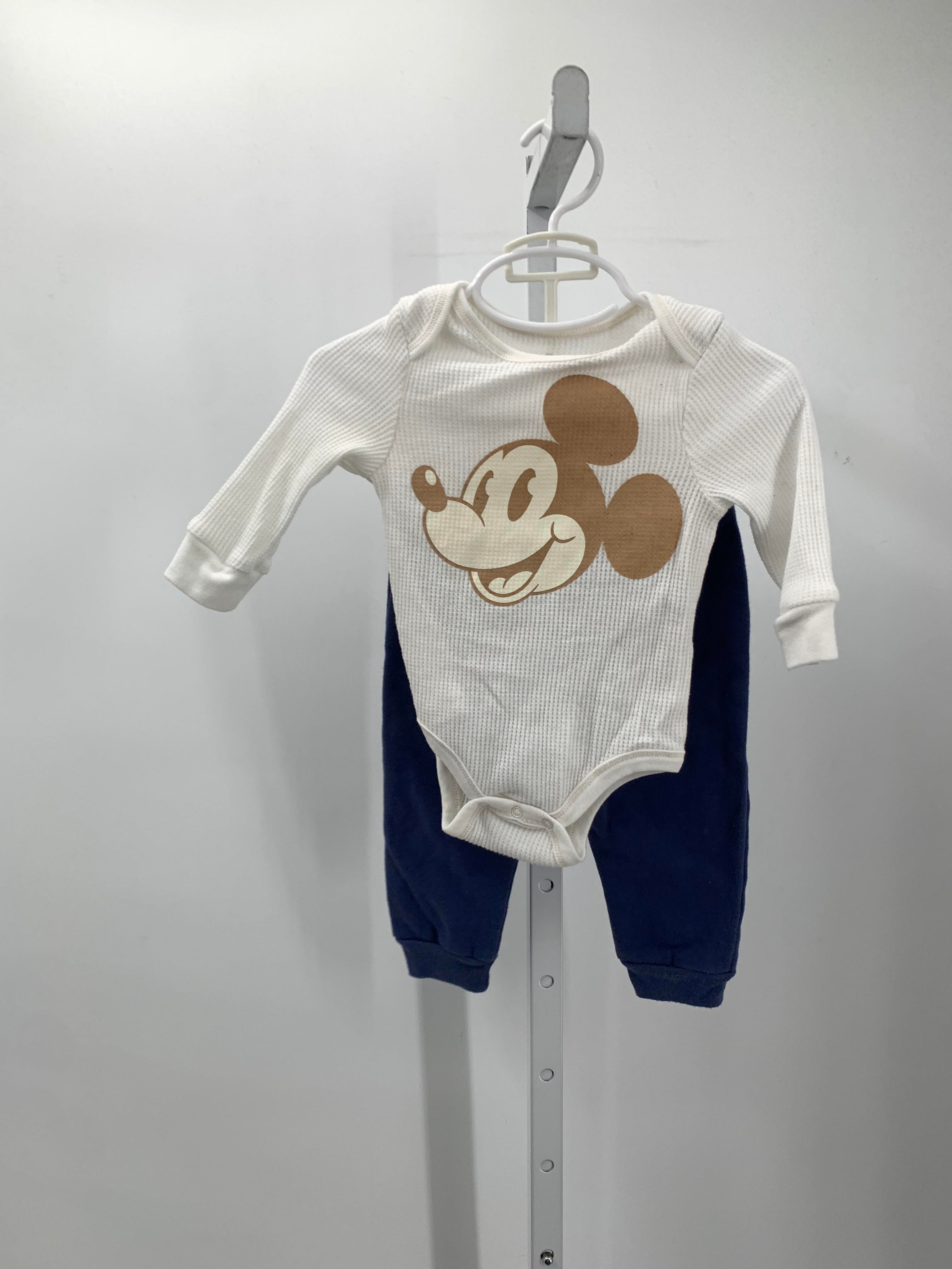 MICKEY MOUSE SHIRT BLUE PANTS