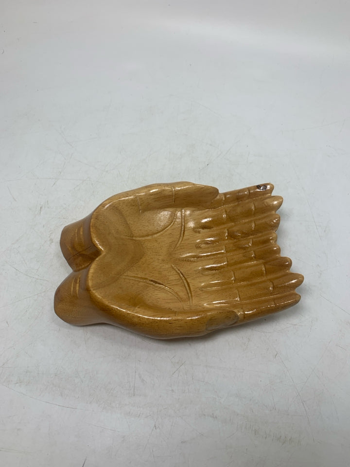 WOOD CARVED HANDS CATCH ALL BOWL.