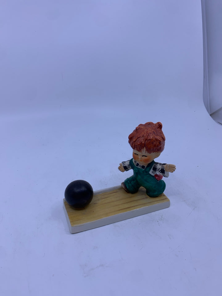 VTG REDHEAD KID BOWLING FIGURE.