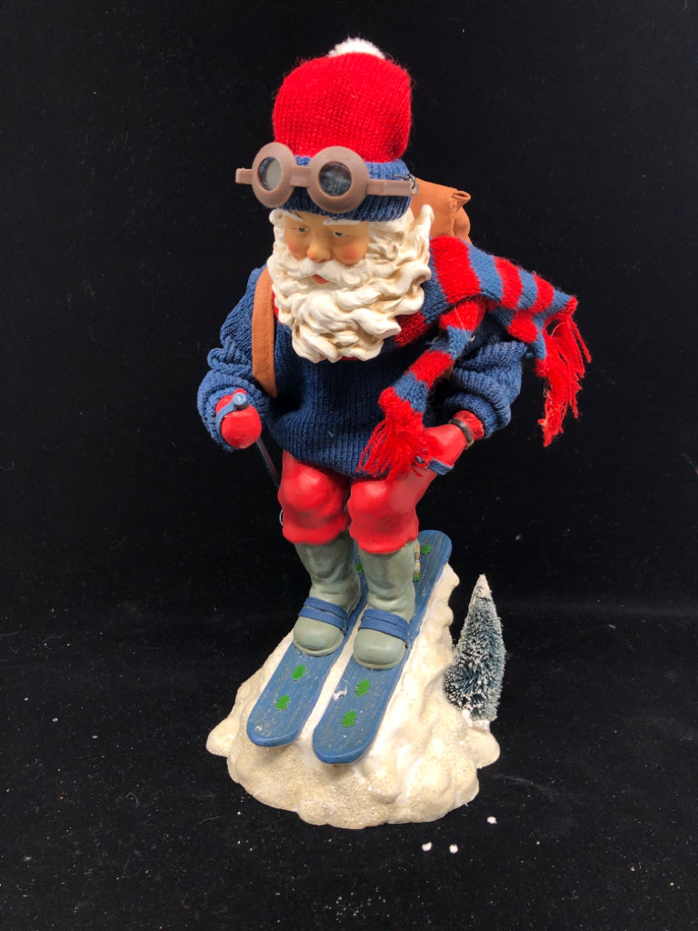 CLOTHTIQUE SKIING SANTA W BOX.