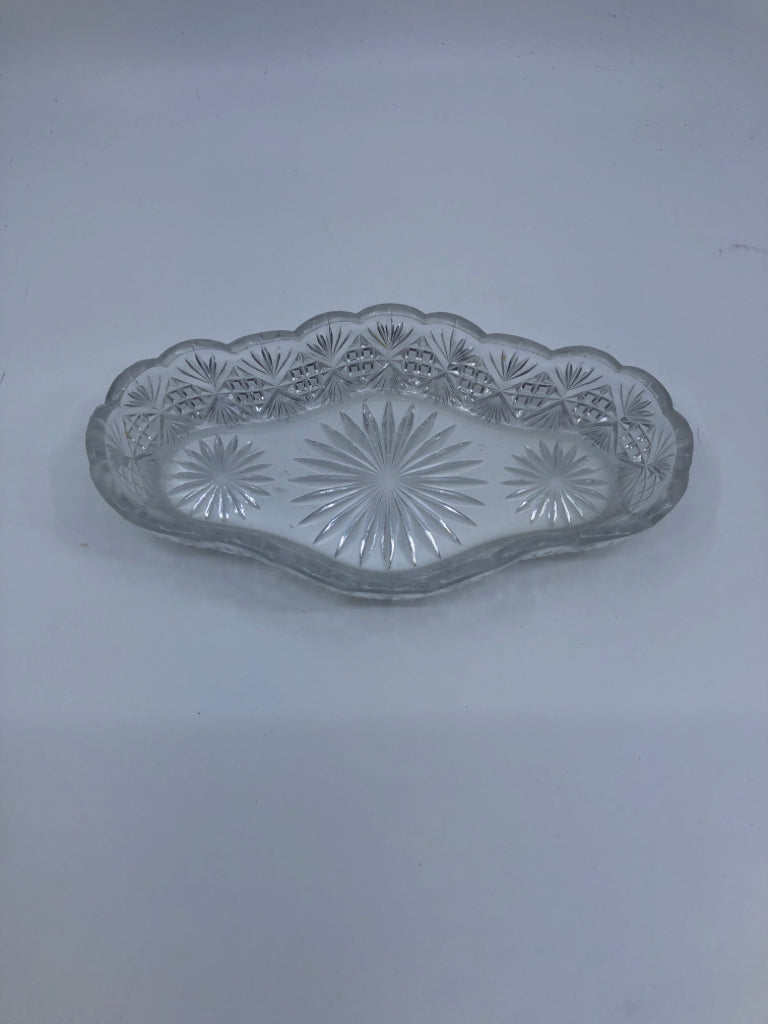 OVAL CUT GLASS PATTERN DISH W WAVY EDGES.