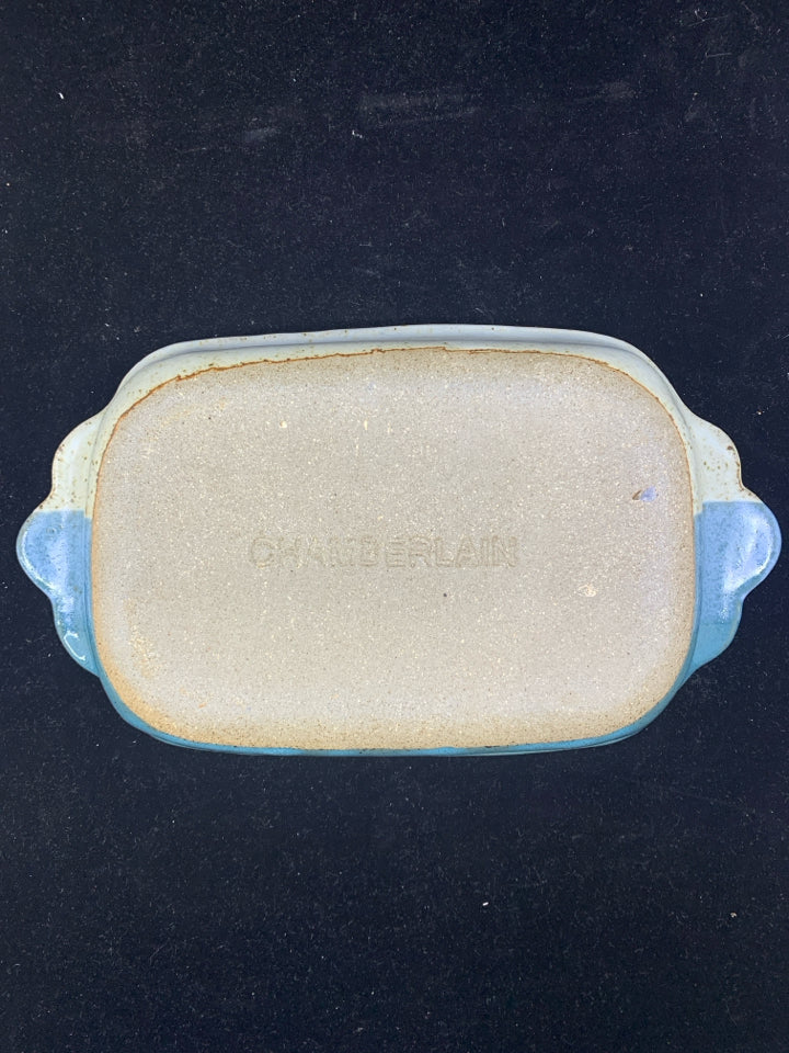 BLUE AND CREAM POTTERY BAKE PAN.