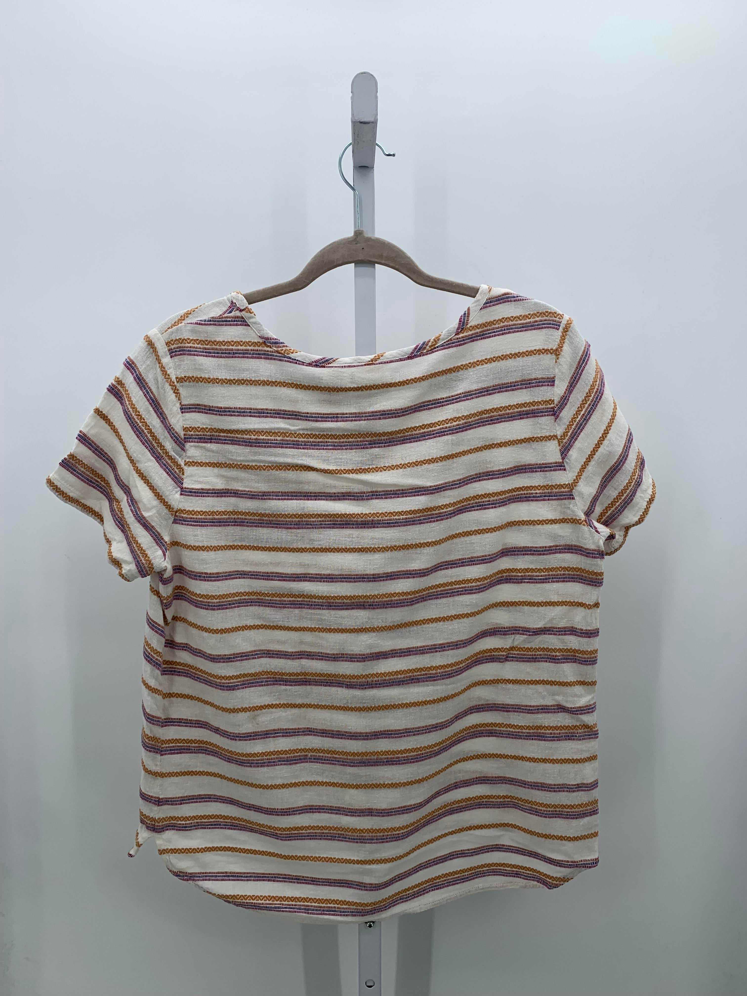 Size Medium Misses Short Sleeve Shirt
