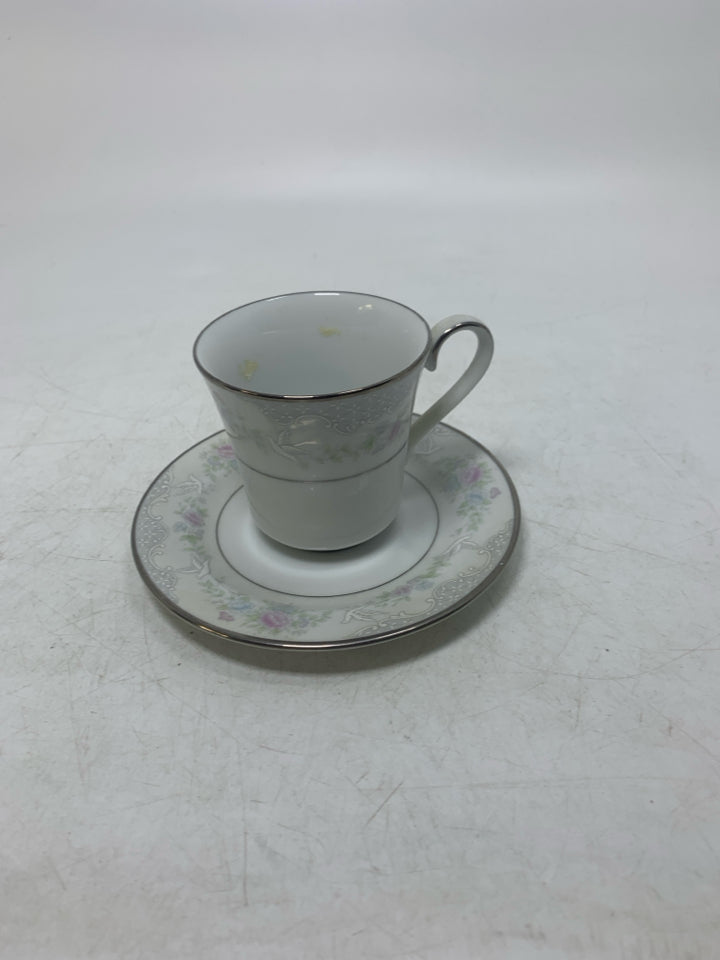 MINI ROSAMOND  W/ SILVER DETAILS TEACUP 2.
