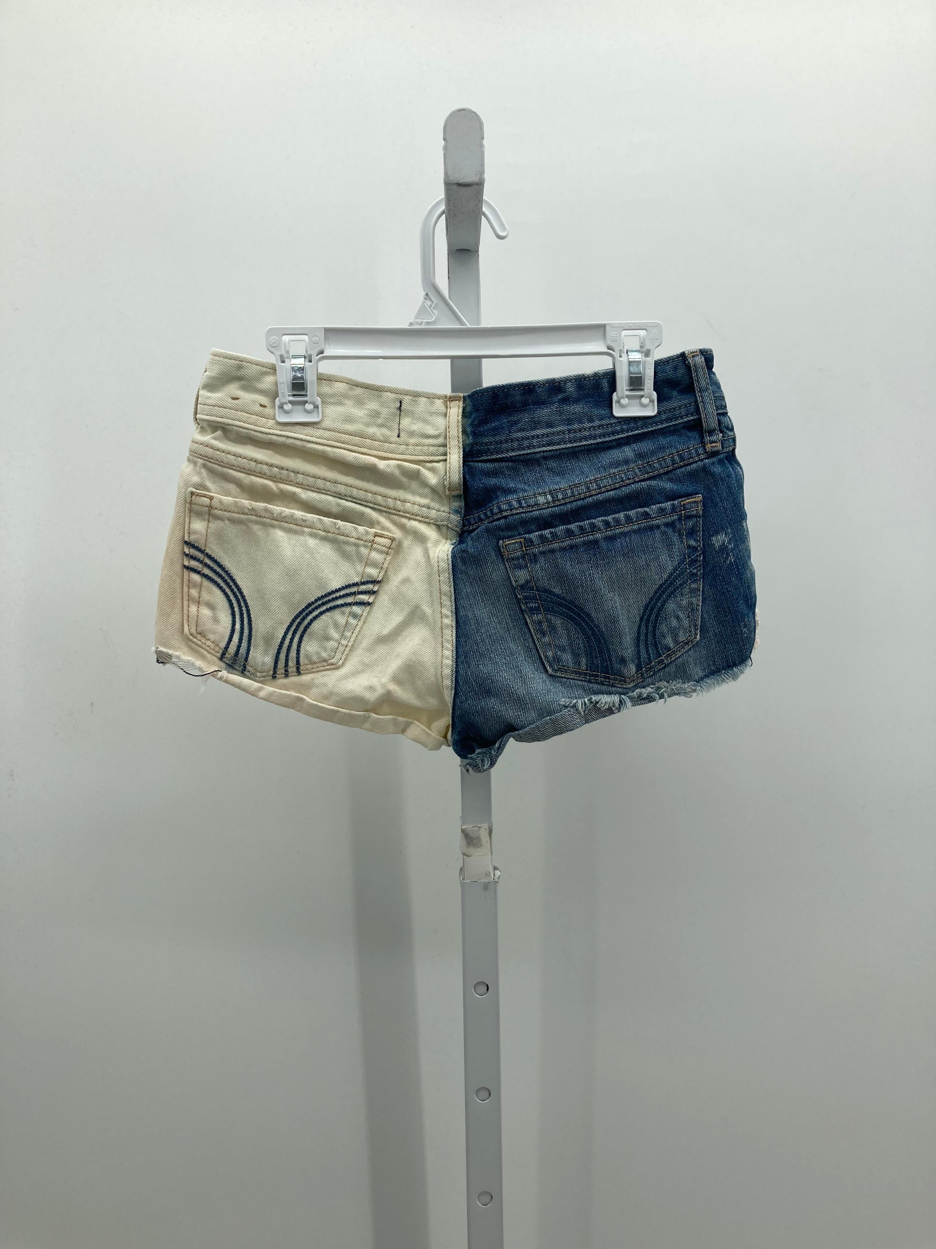 Hobie Size 00 Juniors Shorts