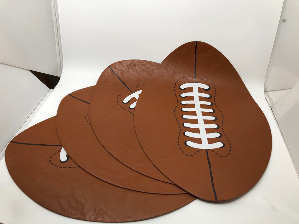 4 FOOTBALL PLACEMATS.