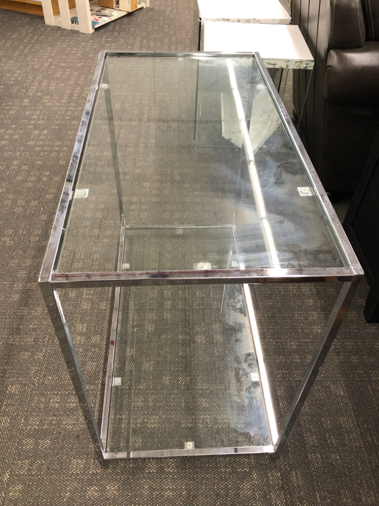 GLASS 2 TIER TABLE.