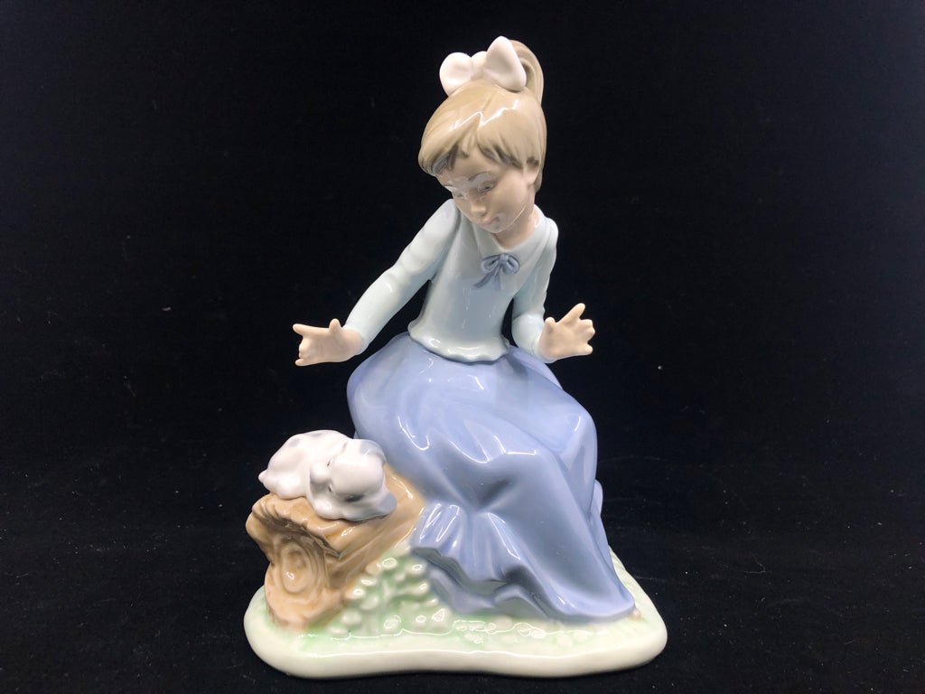 PORCELAIN GIRL W SLEEPING PUPPY "LET'S REST" 1091.