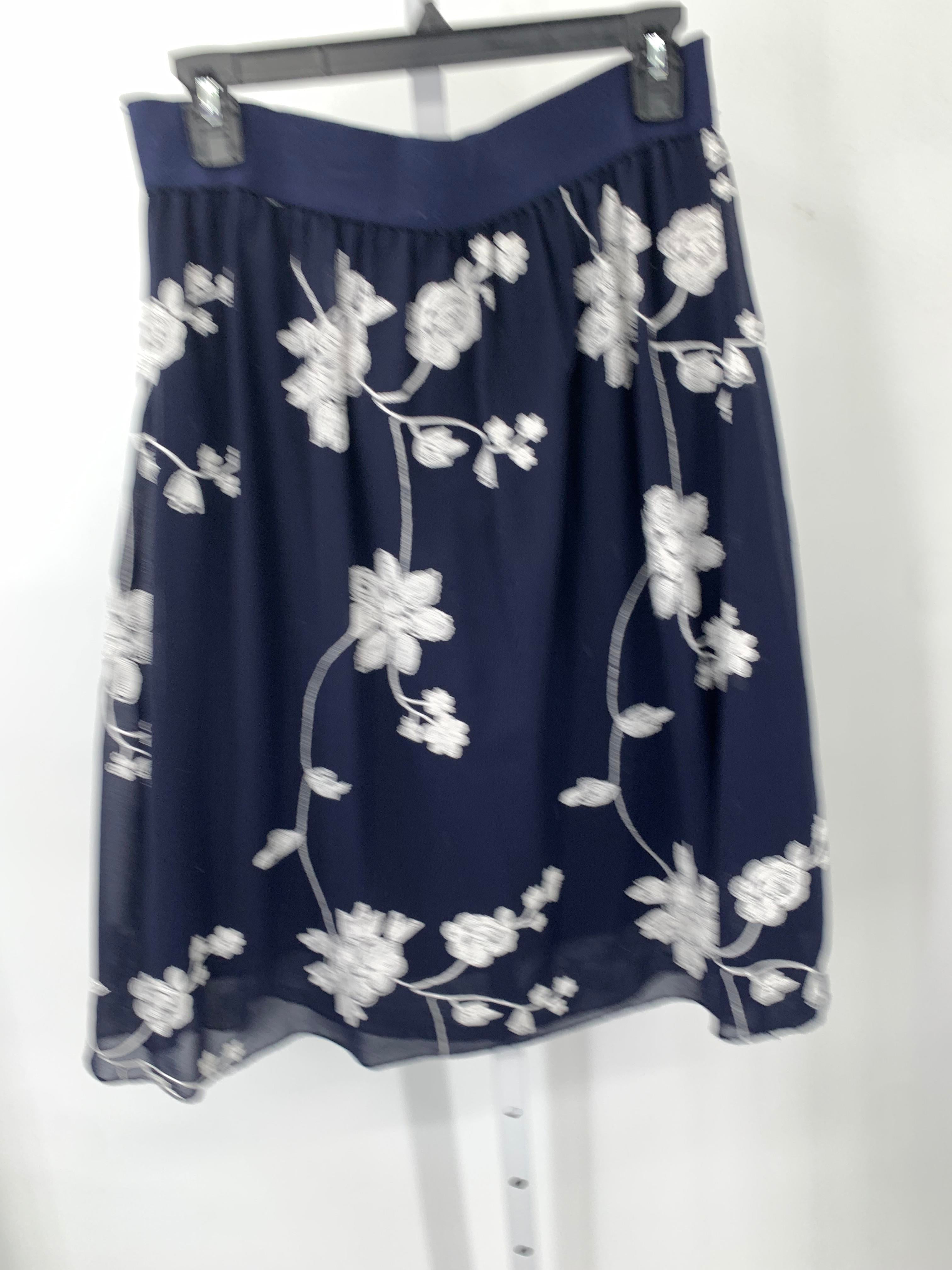 Size Medium Misses Skirt