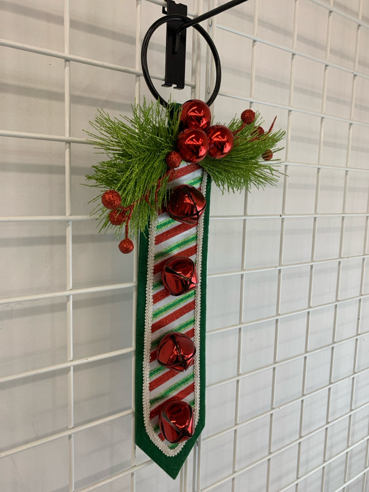 SLEIGH BELL HANGING DOOR DECOR.