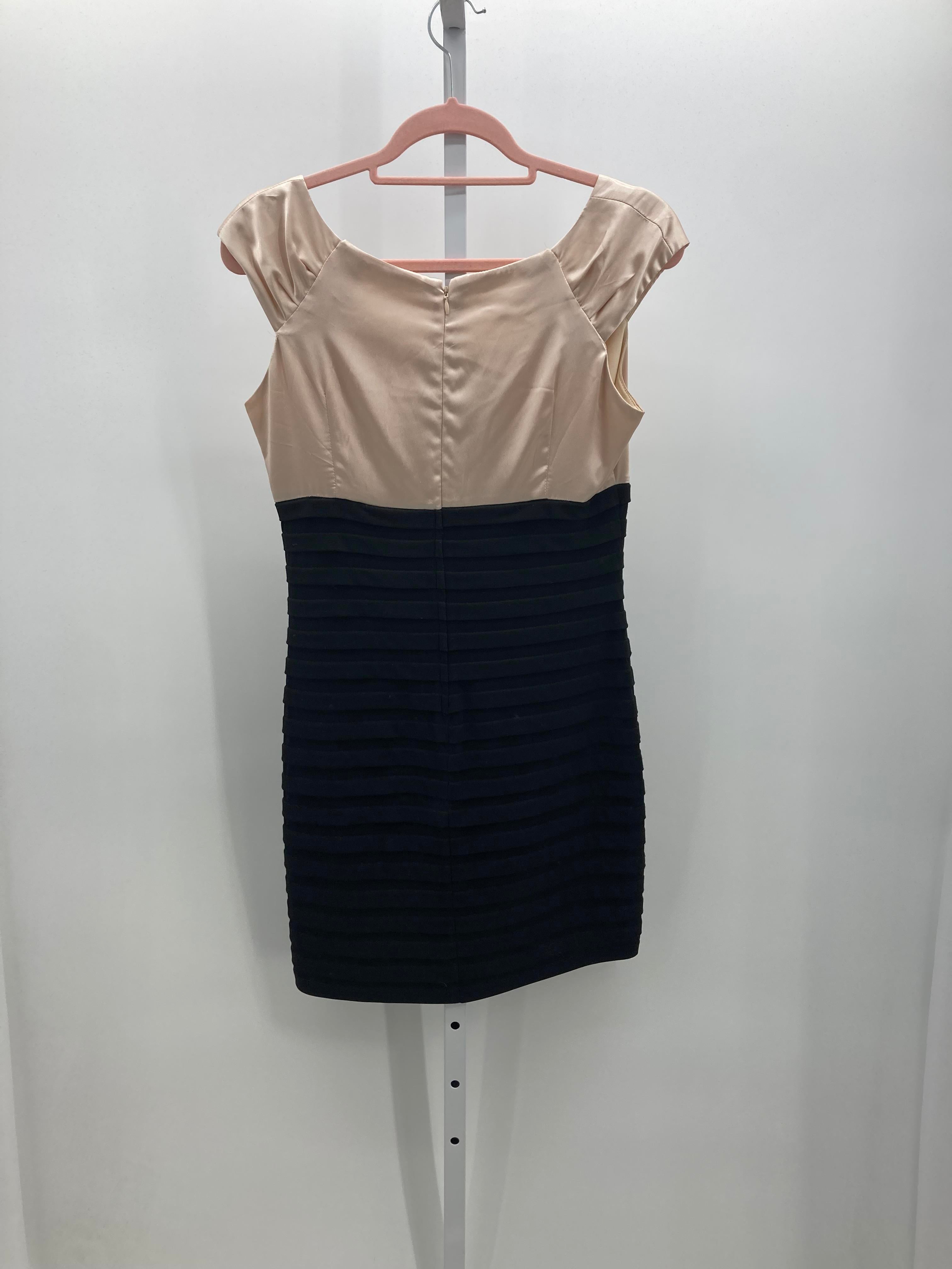 London Times Size 10 Petite Petite Sleeveless Dress
