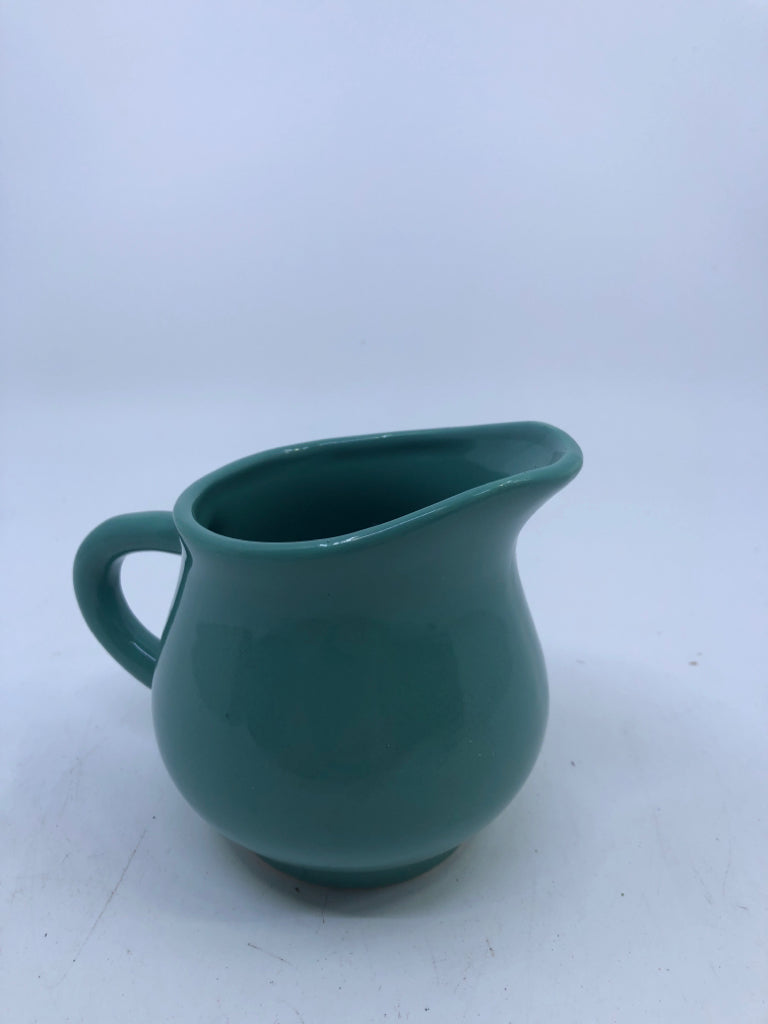 TEAL CREAMER.