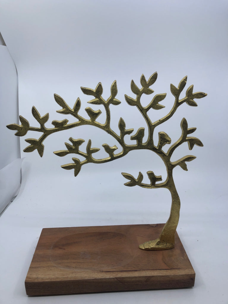 GOLD METAL TREE W/ WOOD CATCH ALL JEWELRY HOLDER.