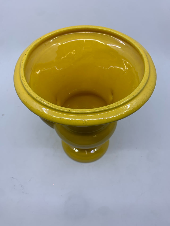 YELLOW URN STYLE VASE.