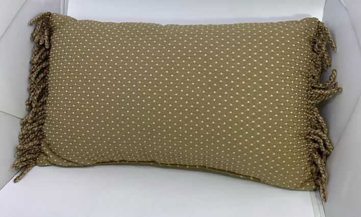 BEIGE POLKA-DOT PILLOW W/TASSELS.