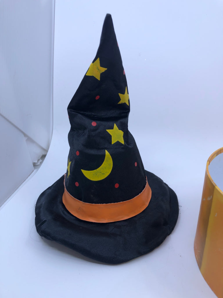 STACKING JACK O LANTERN BOXES W/WITCH HAT.