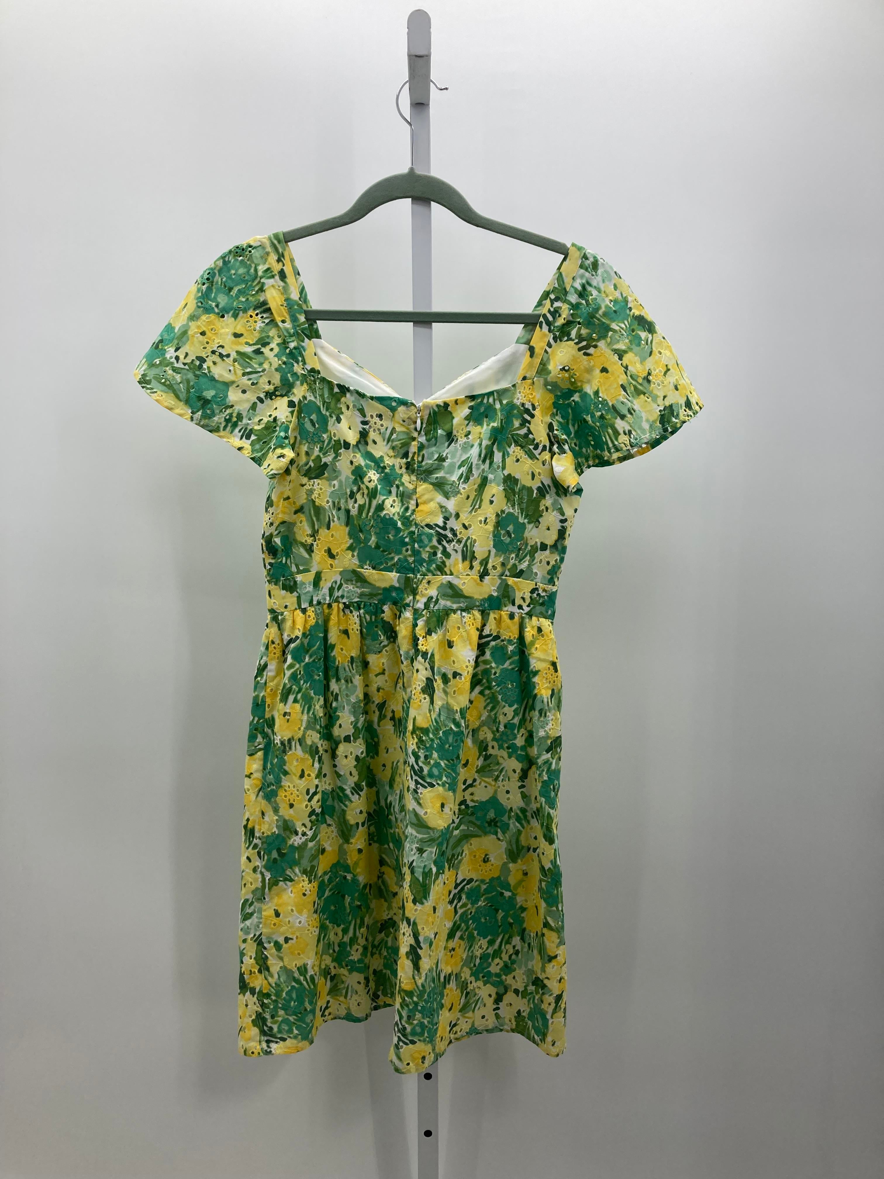 Kensie Size 2 Misses Short Sleeve Dress