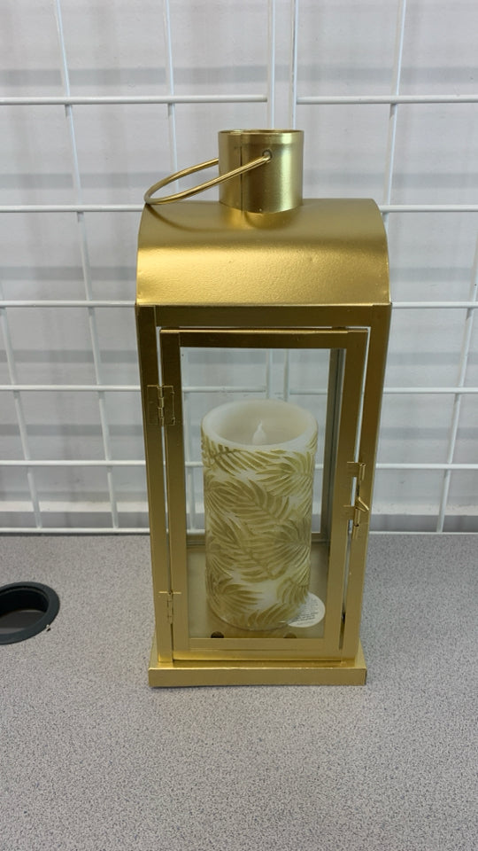 GOLD METAL LANTERN W/LED CANDLE.