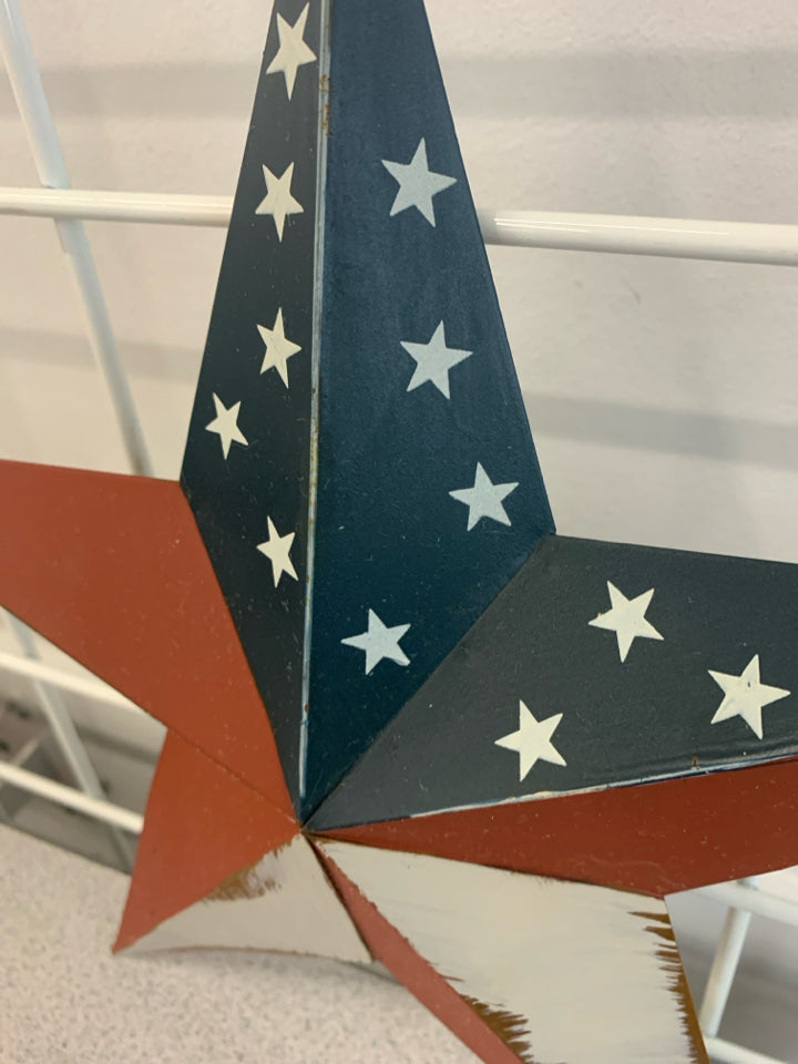 PRIMITIVE FLAG METAL HANGING STAR.