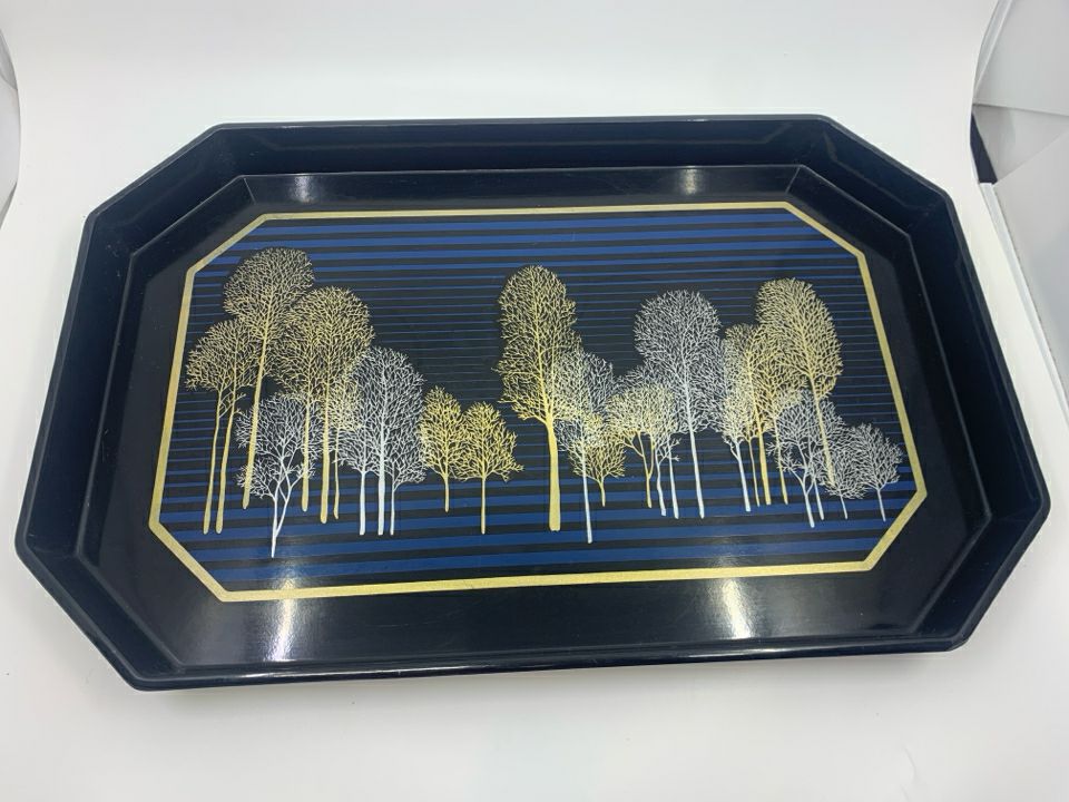 LACQUER BLACK AND BLUE TRAY W TREES.