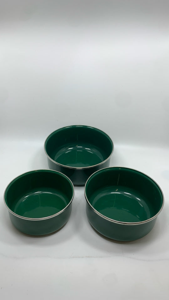 3PC NESTING GREEN BOWLS W/SILVER RIM.