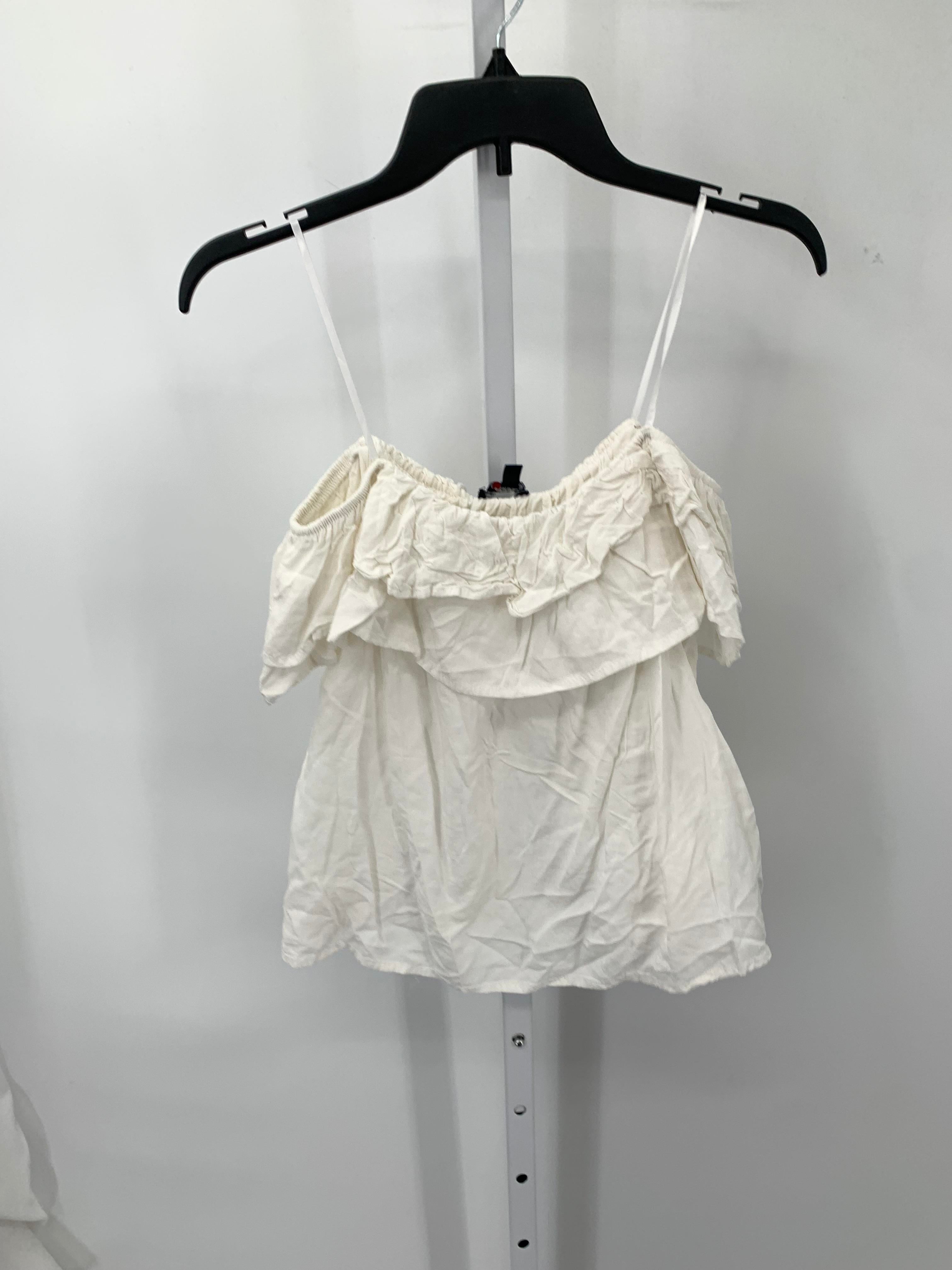 One Clothing Size Large Juniors Short Sleeve Shirt