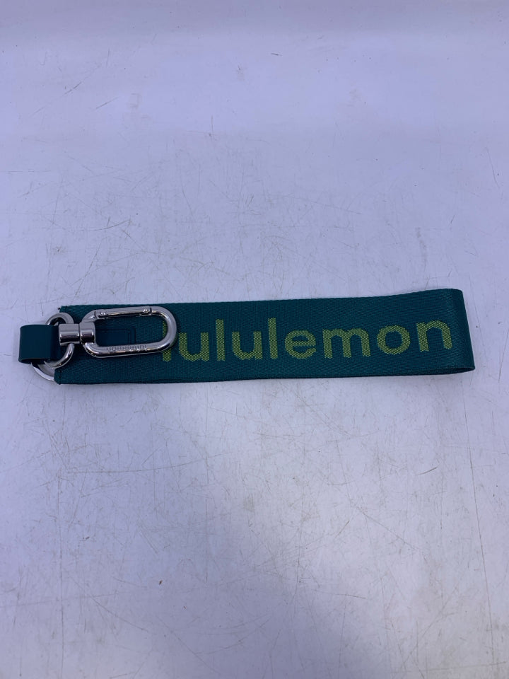 Lululemon 'Never Lost' Keychain