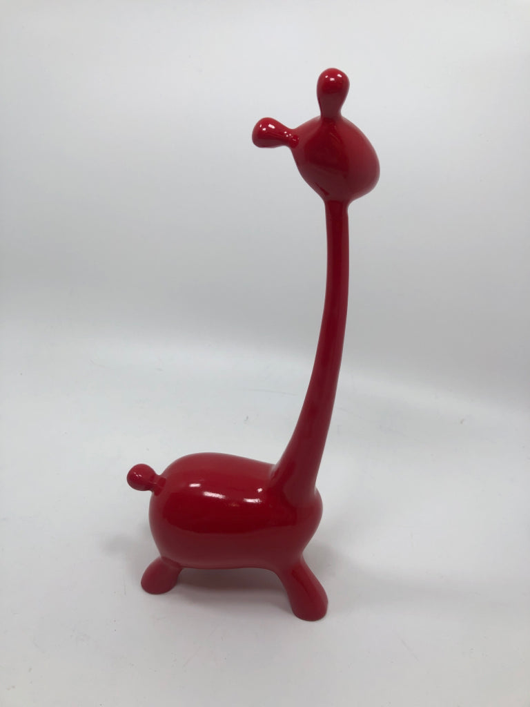 RED RESIN GIRAFFE SCULPTURE.