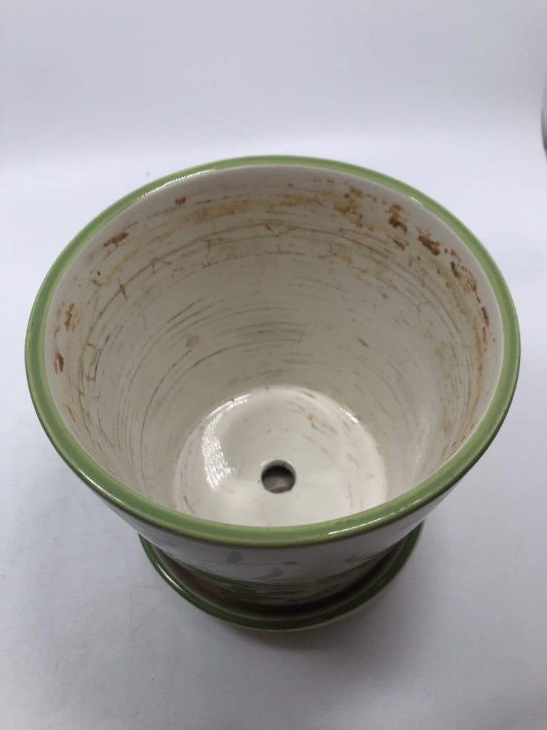 GREEN FLORAL PAINTED PLANTER.