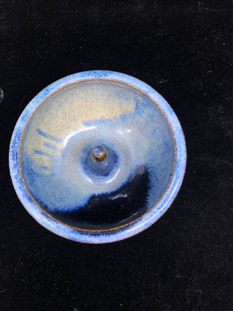 BLACK + BLUE POTTERY APPLE BAKER.