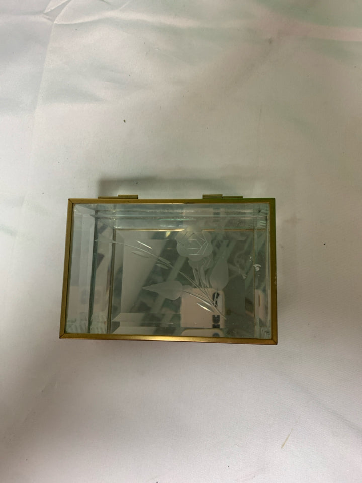 JEWELRY BOX GLASS GOLD TRIM WITH MIRROR BOTTOM.