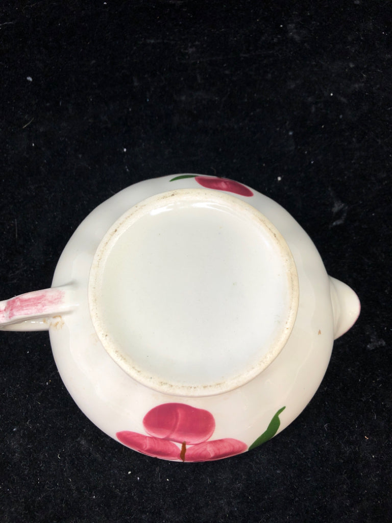 VTG CRAB APPLE GRAVY BOAT.