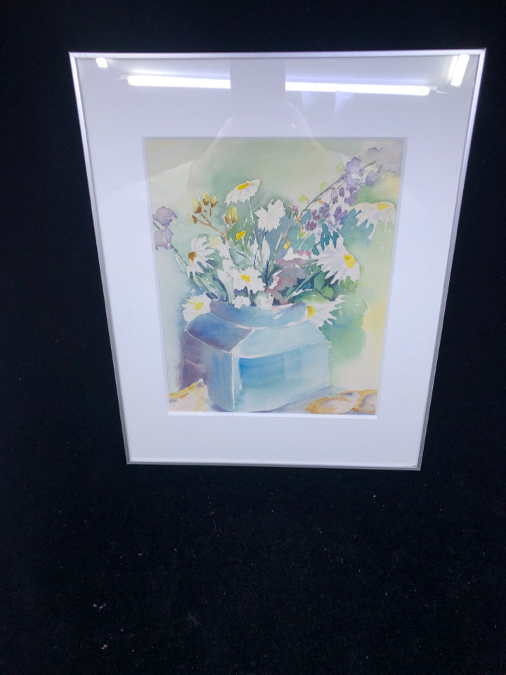 WATER COLOR FLOWER ART PRINT IN MATTED SILVER FRAME.