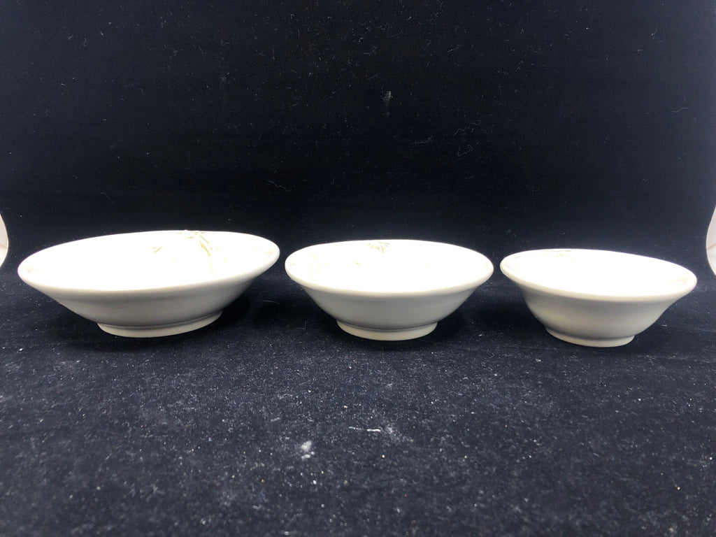 3 WHITE FLORAL TUSCAN OLIVE NESTING BOWLS.