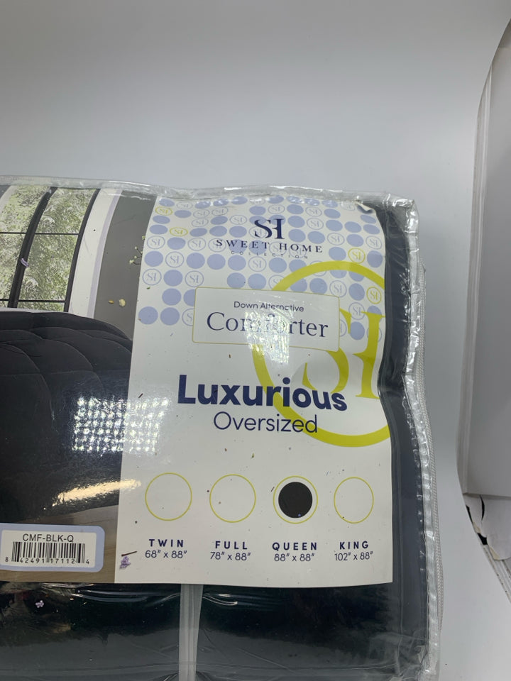 NIP OVERSIZED DOWN ALTERNATIVE COMFORTER.