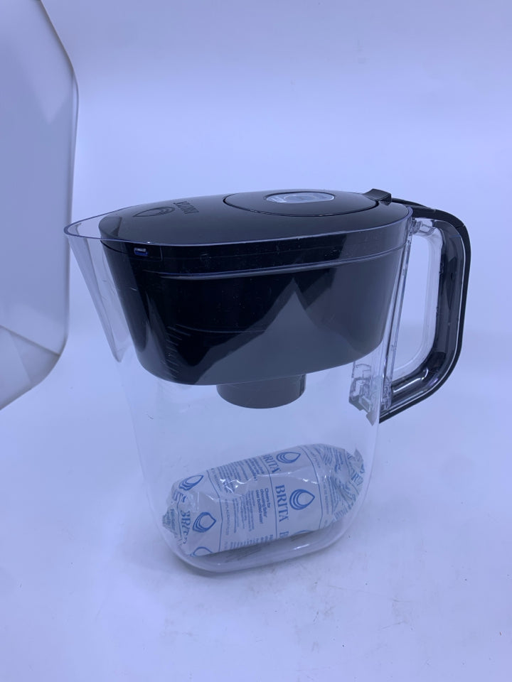 NEW BLACK BRITA WATER PITCHER W FILTER.