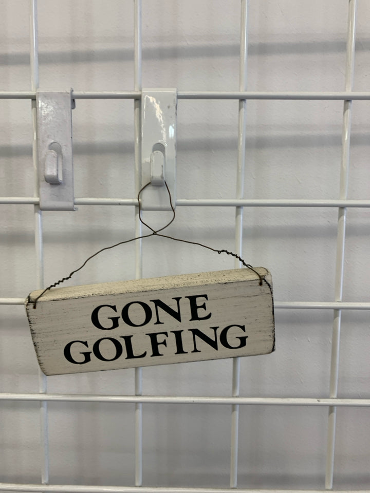 "GONE GOLFING" HANGING WOOD BLOCK.