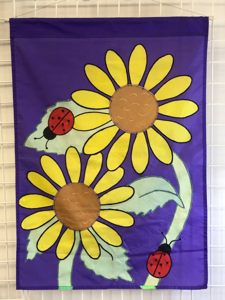 PURPLE SUNFLOWER FLAG ON DOWEL.