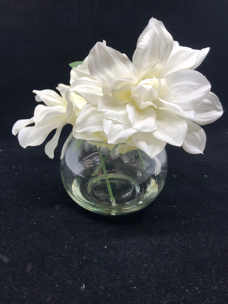 FAUX WHITE FLOWERS IN GLASS VASE.